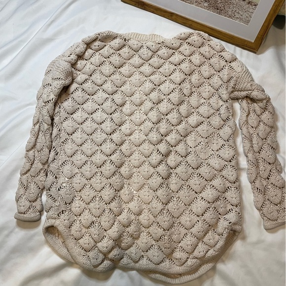 Jessica Simpson size small off white knitted cardigan - Picture 3 of 10